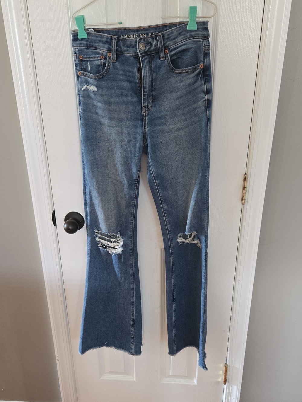 American Eagle Medium Blue Distressed Super High Rise Flare Jeans Size 4
